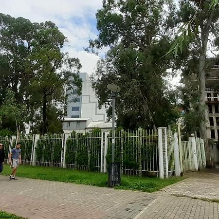 Ferienwohnung Parkside Apartament Batumi Exterior foto