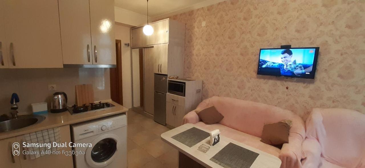 Ferienwohnung Parkside Apartament Batumi Exterior foto